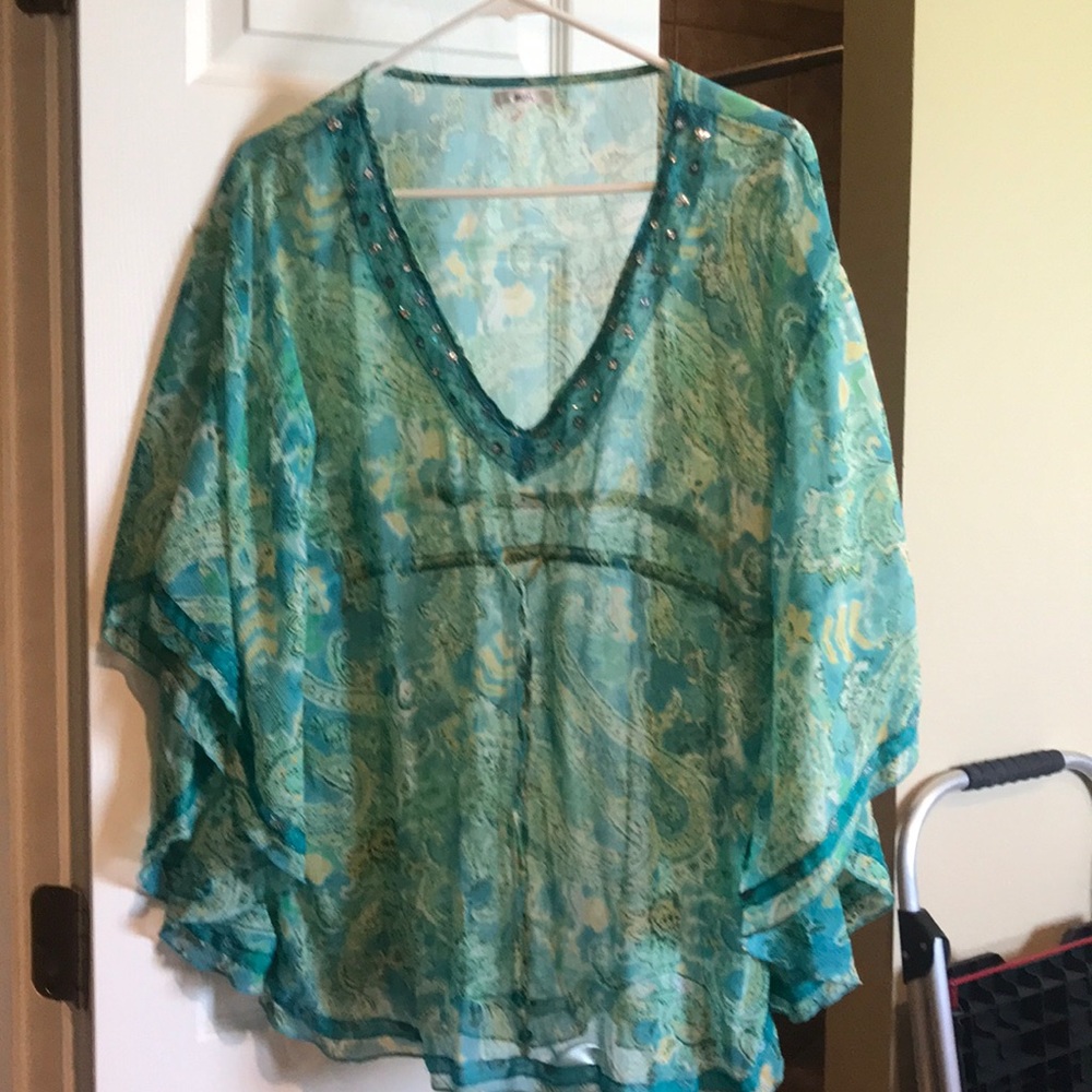 Light weight top